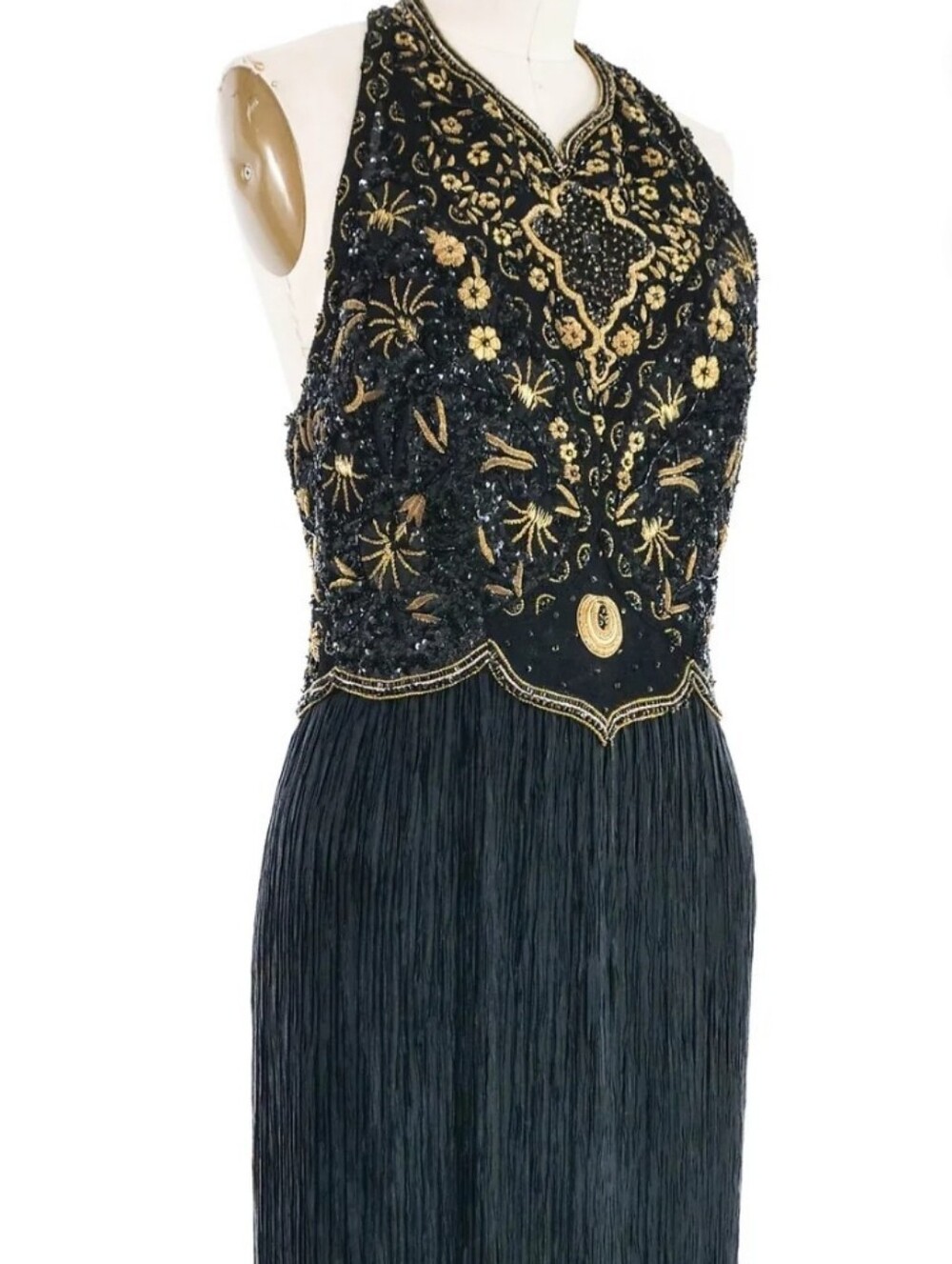Mary McFadden Couture Embellished Black Plisse Halter Gown Size 6  P2P 161/2 - Picture 2 of 12